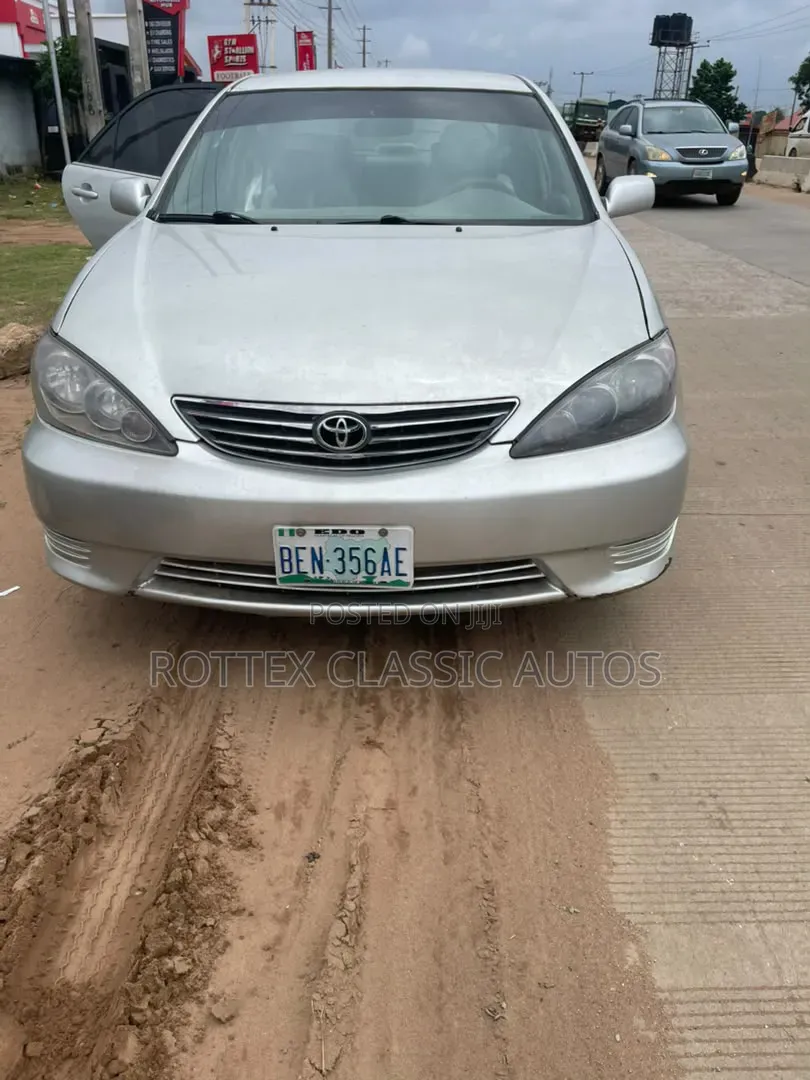 Toyota Camry 2003 Silver