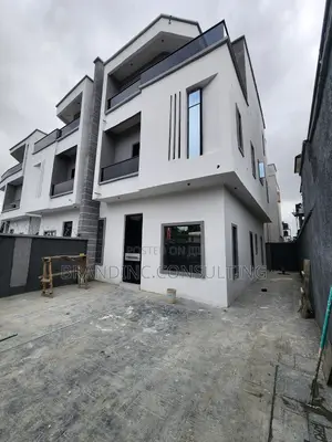 4bdrm Duplex in Lekki Phase 1 for sale
