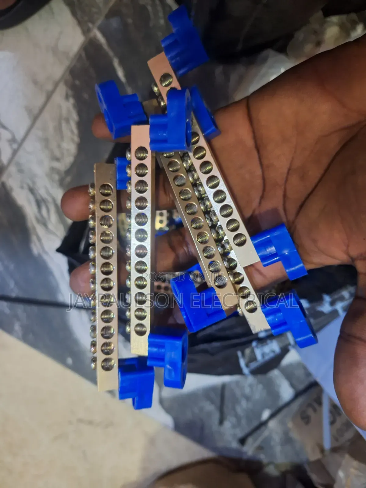 Neutral Link Connector