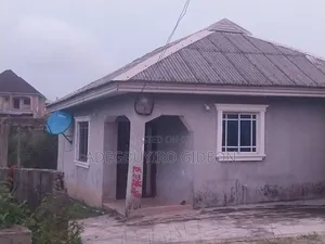 3bdrm Bungalow in Abuja, Ikorodu for sale