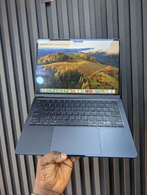 Laptop Apple MacBook Air 2022 M2 8GB Apple M2 SSD 256GB