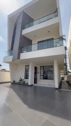 5bdrm Duplex in Lekki Expressway for sale