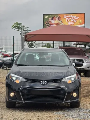 Toyota Corolla 2016 Black