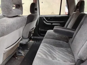 Honda CR-V 2000 Red
