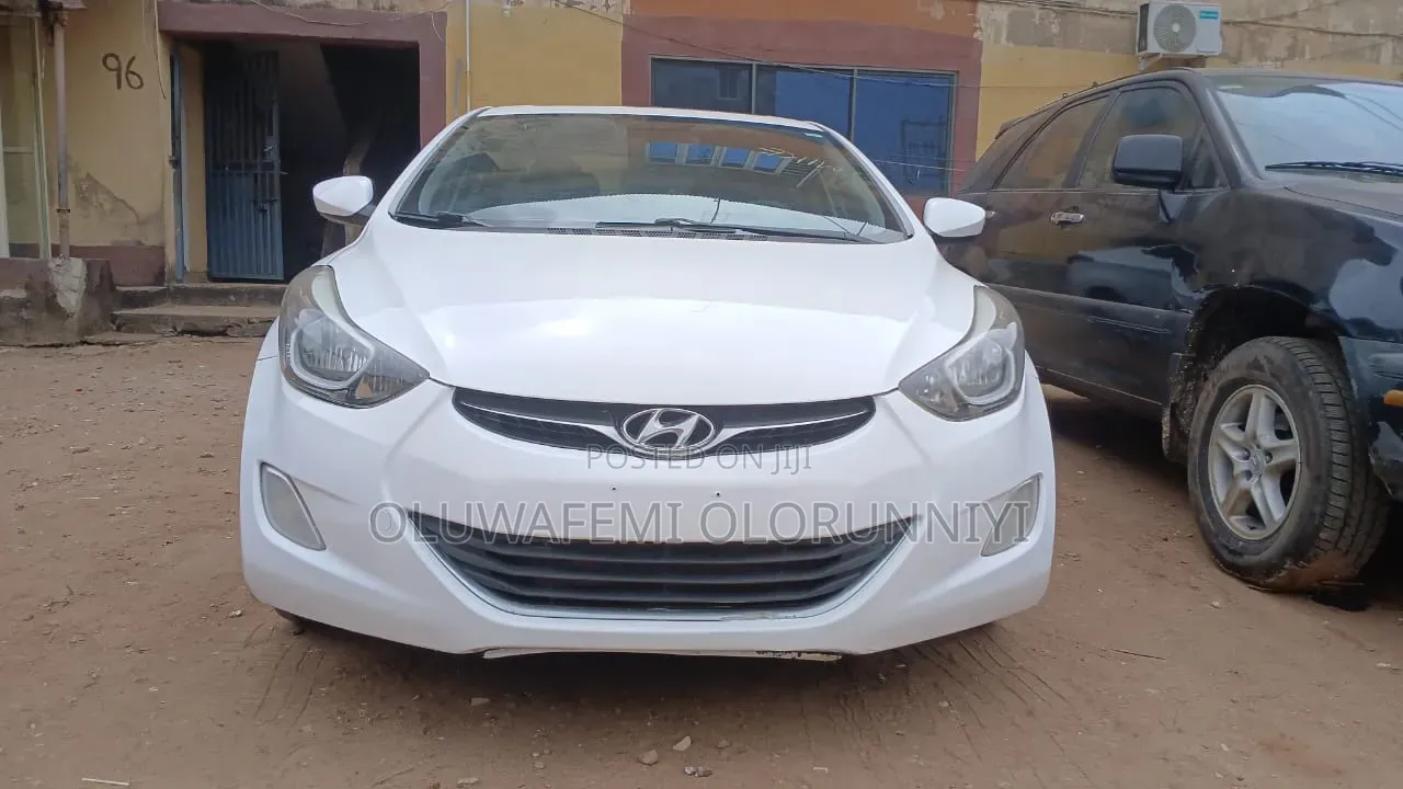 Hyundai Elantra 2015 White