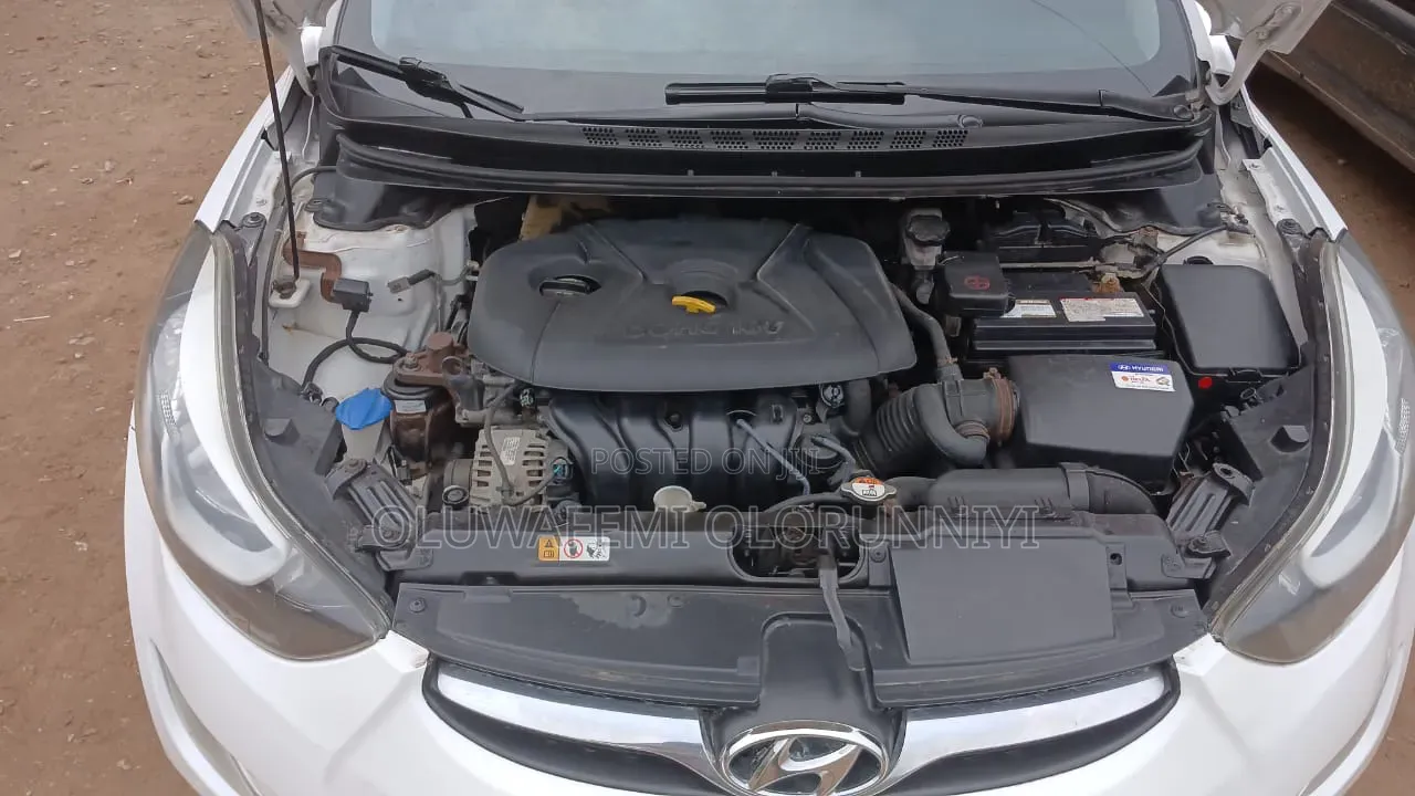 Hyundai Elantra 2015 White
