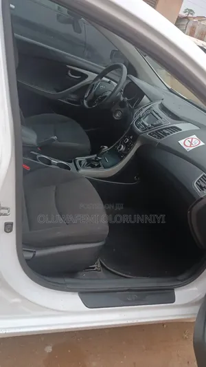 Hyundai Elantra 2015 White