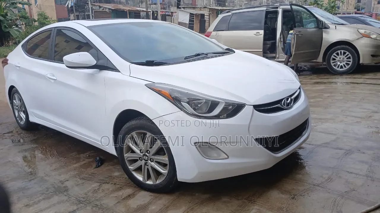 Hyundai Elantra 2015 White