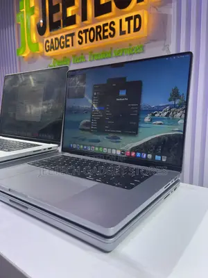 Laptop Apple MacBook Pro 2021 M1 16GB Apple M1 Pro SSD 1T