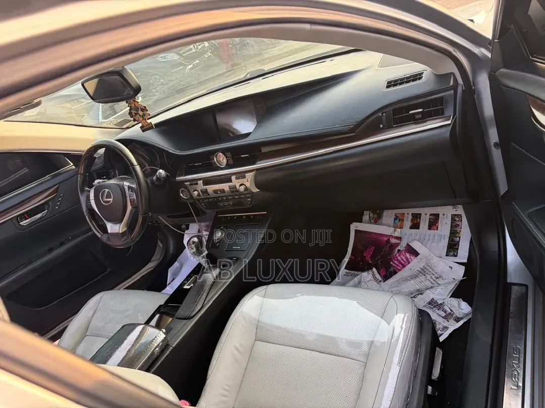 Lexus ES 2013 Silver