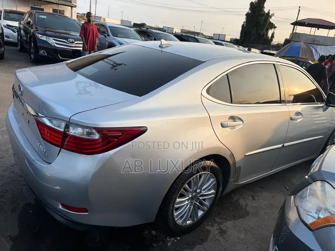 Lexus ES 2013 Silver