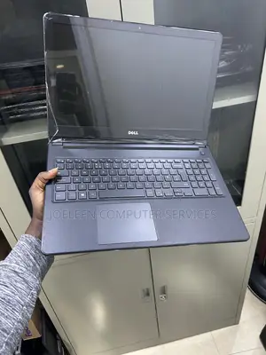 Laptop Dell Vostro 15 3000 8GB Intel Core i3 SSD 128GB