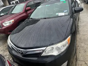Toyota Camry XLE V6 4dr Sedan (3.5L 6cyl 6A) 2013 Black