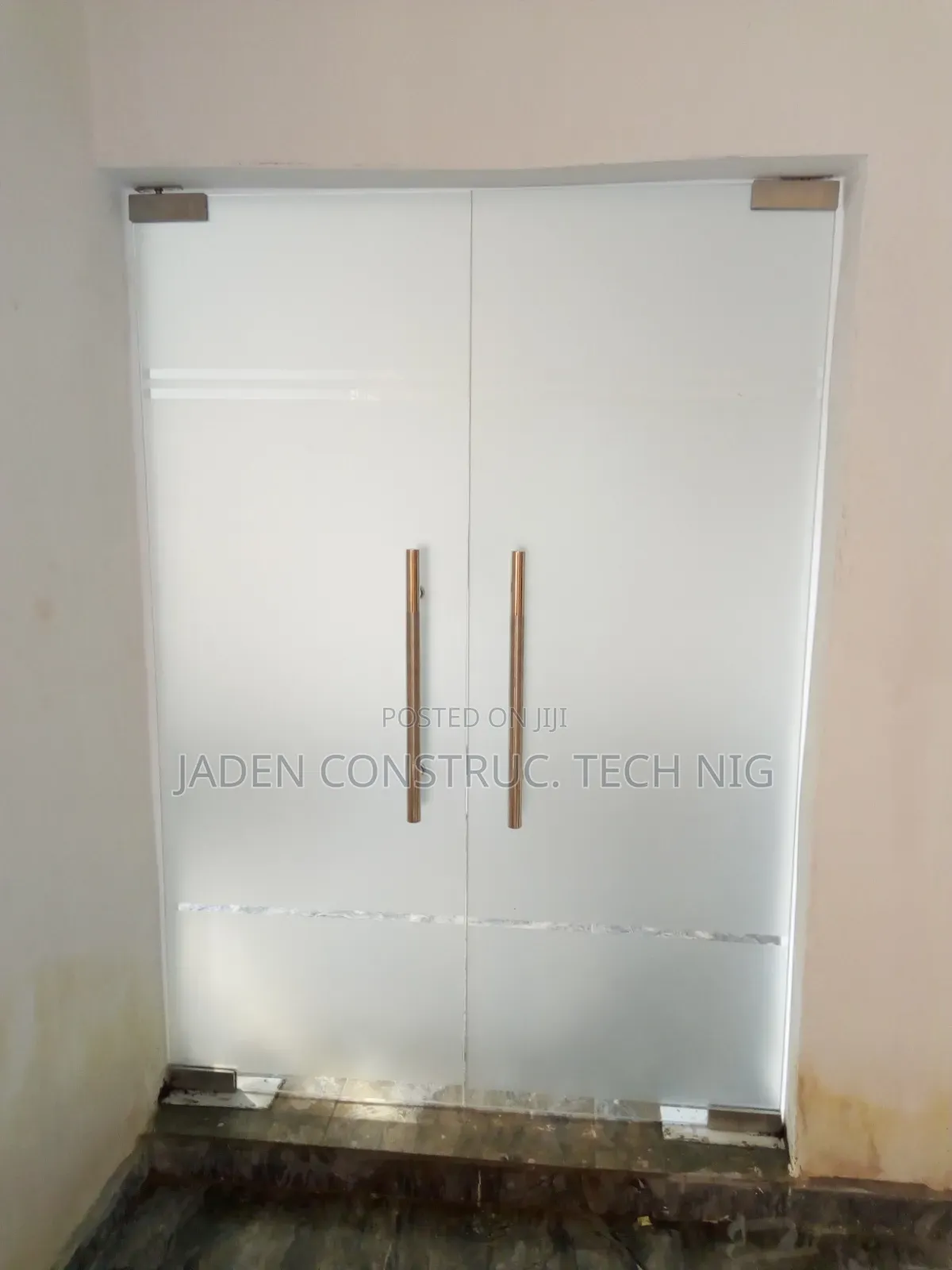 Tempered Glass Doors G