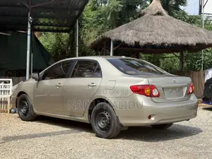 Toyota Corolla 2010 Gold