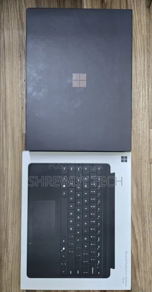 Laptop Microsoft Surface Pro 11th Edition, a Copilot+ PC 16GB SSD 512GB