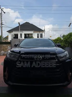 Toyota Highlander SE 4x4 V6 (3.5L 6cyl 8A) 2018 Black