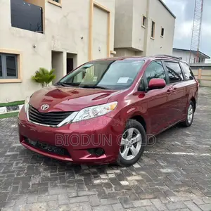Toyota Sienna LE 7 Passenger Mobility 2012 Red