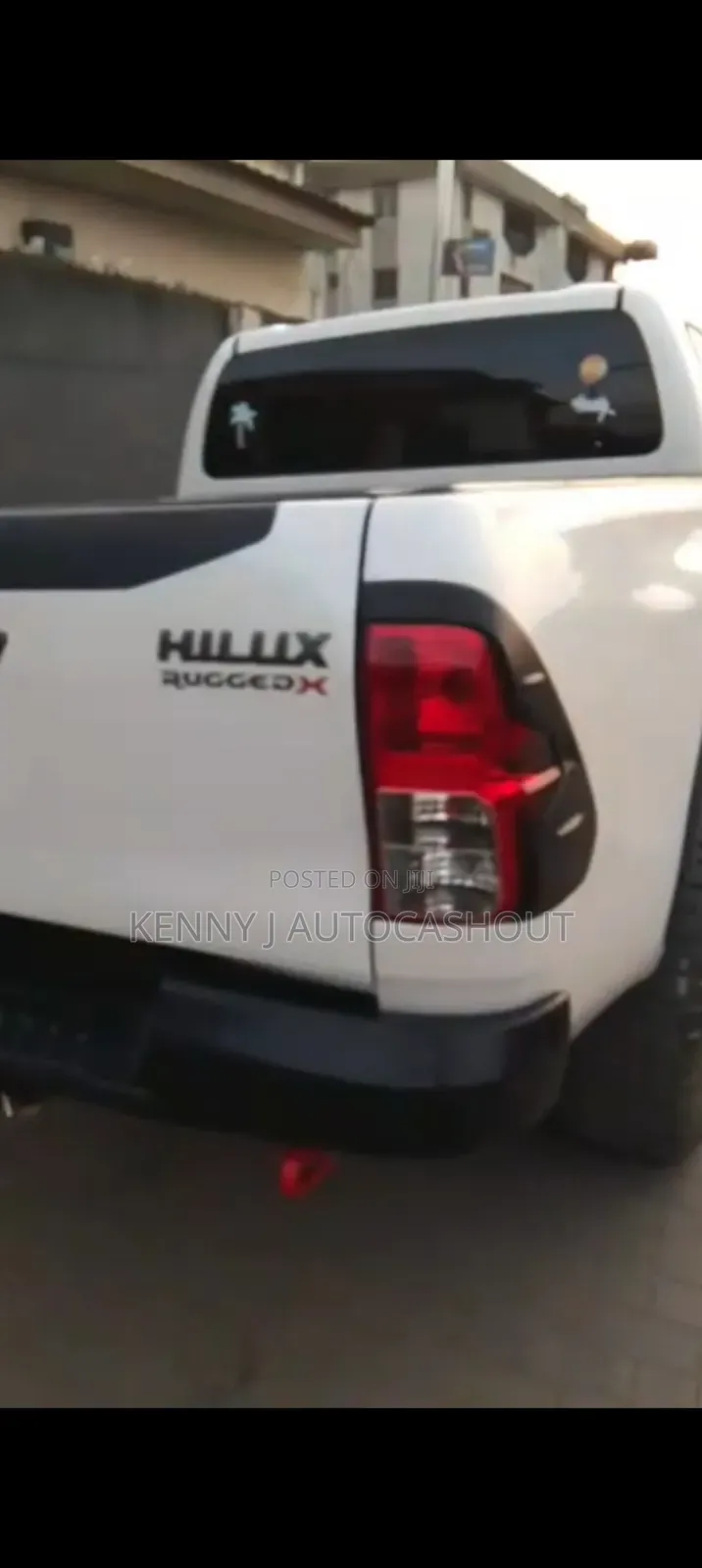 Toyota Hilux 2019 White