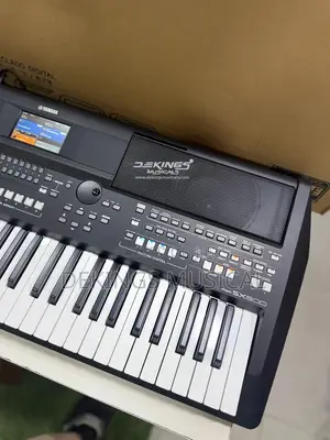 Professional Yamaha Sx600 Keyboard