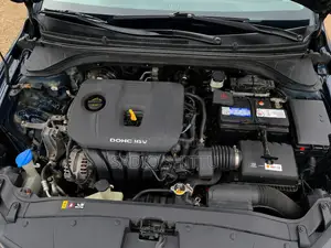 Hyundai Elantra ECO Sedan FWD (1.4L 4cyl 7A) 2017 Blue