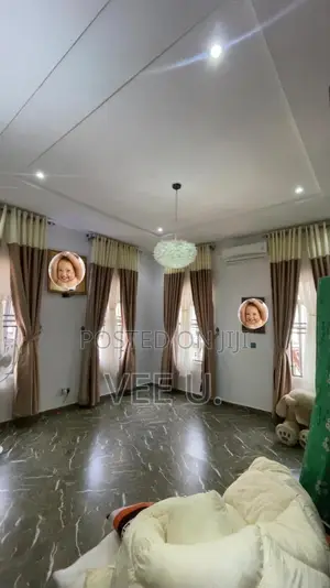 12 Pieces Curtains and Inner Available