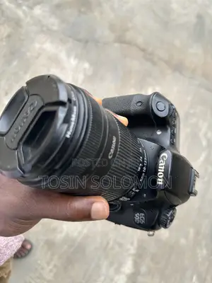 Canon 60d DSLR Camera and Battery