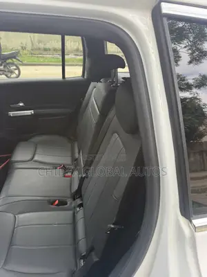 Mercedes-Benz GLB-Class GLB 250 4MATIC 2021 White