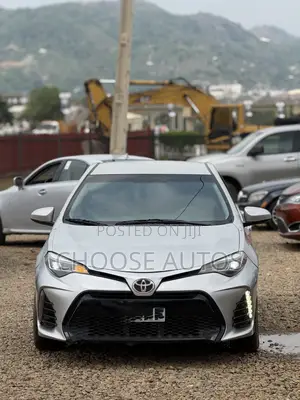 Toyota Corolla LE 4dr Sedan (1.8L 4cyl CVT) 2015 Silver