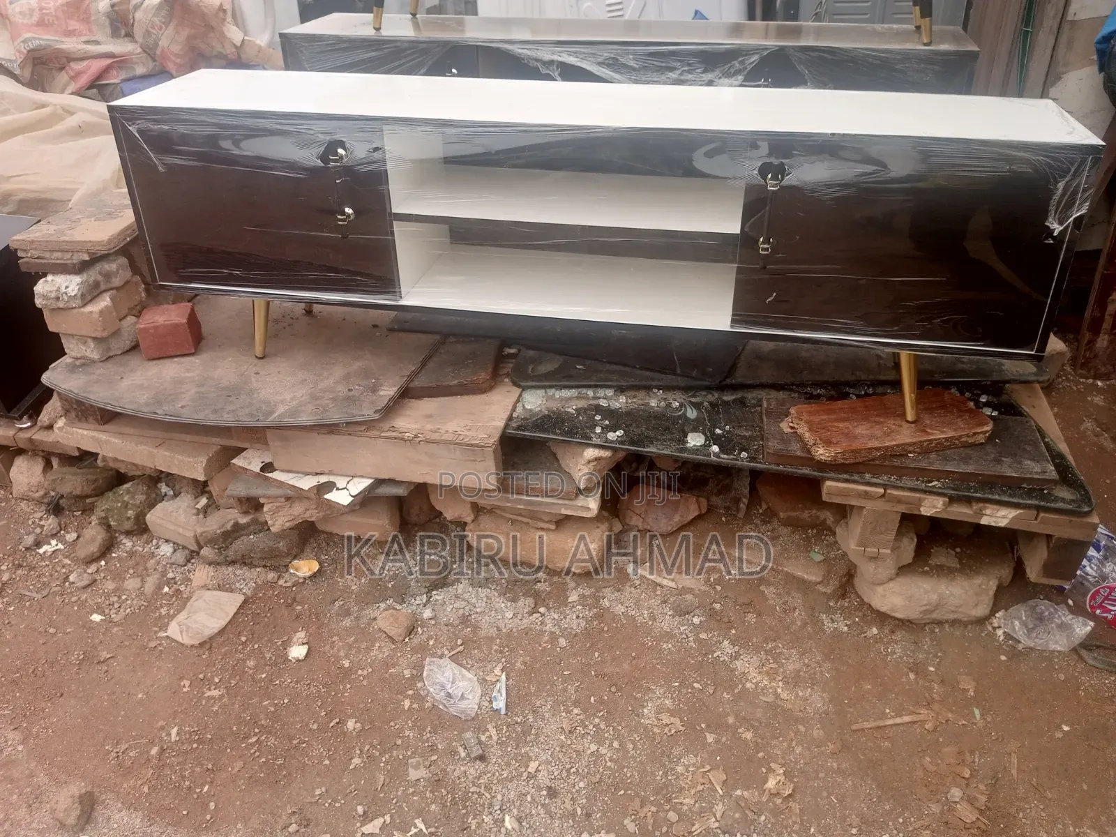 4ft TV Stand