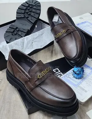 Givenchy Men’S Quality Leather Shoe With Class