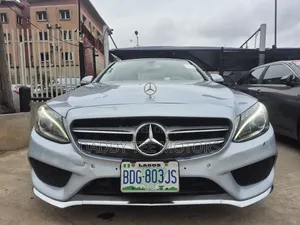Mercedes-Benz C300 Luxury 4dr AWD 4Matic Sedan (2.0L 4cyl 7A) 2015 Blue