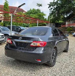 Toyota Corolla 2011 Gray