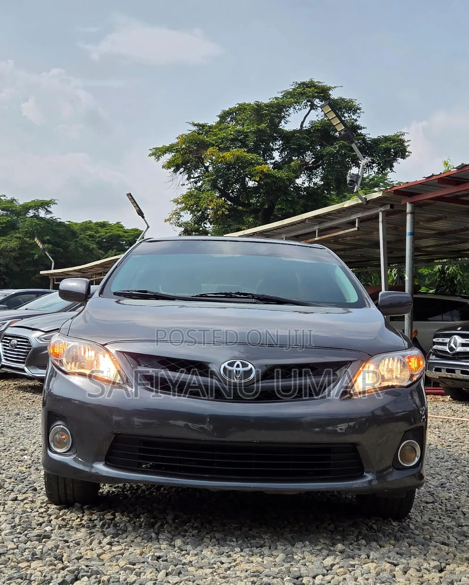 Toyota Corolla 2011 Gray
