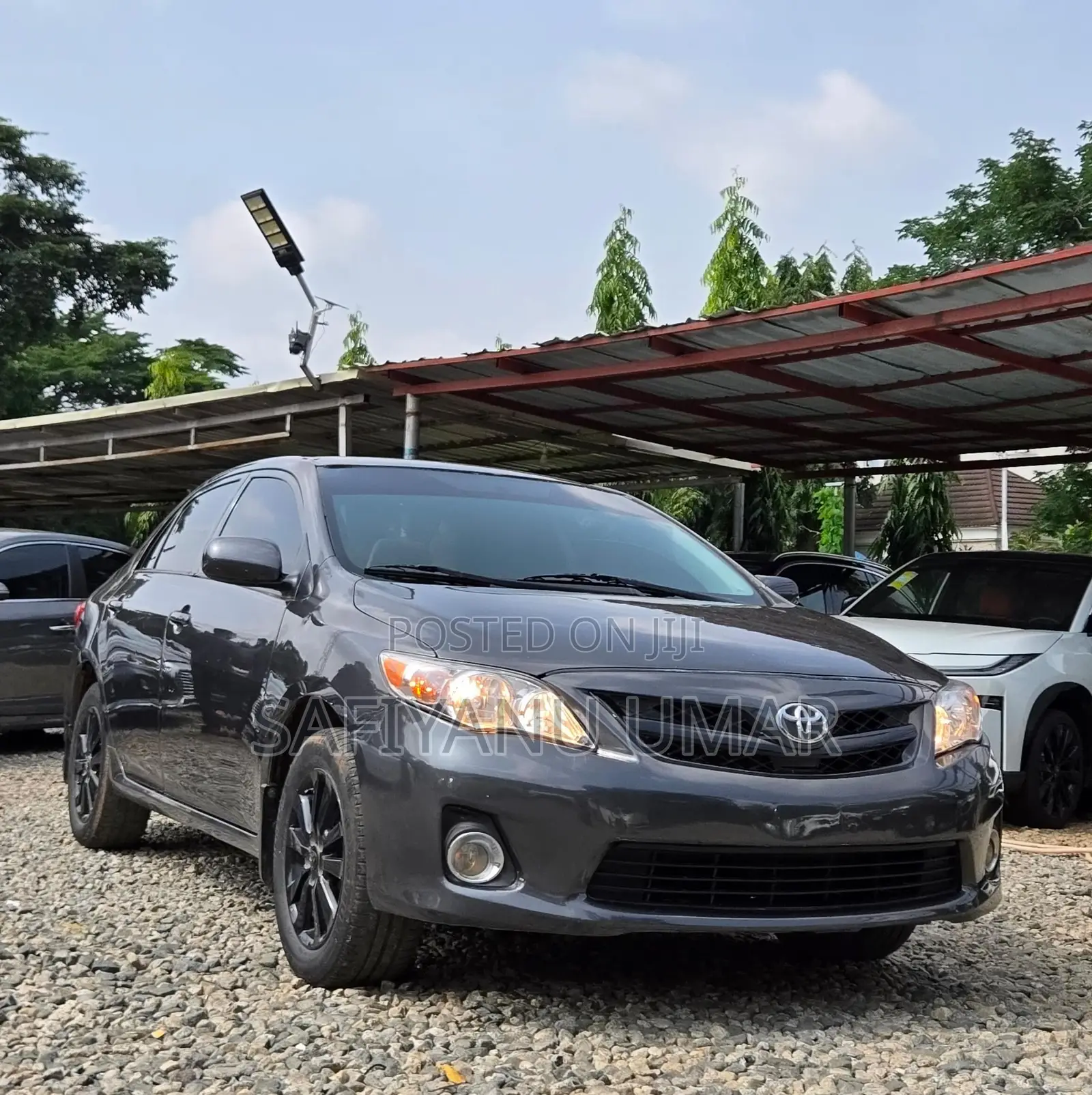 Toyota Corolla 2011 Gray