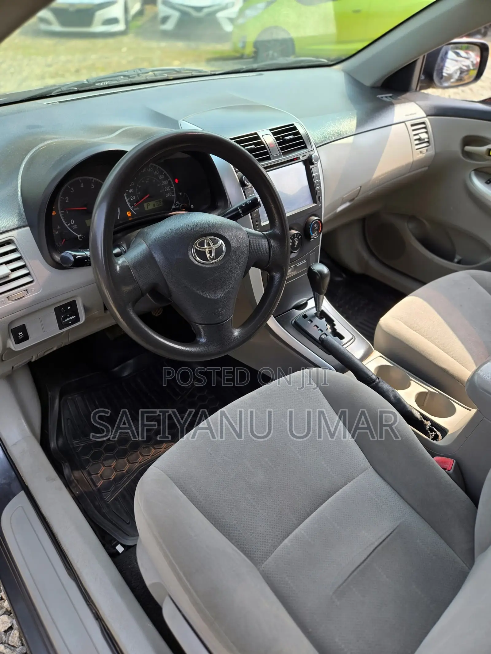 Toyota Corolla 2011 Gray