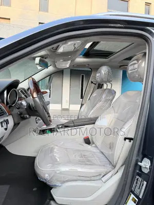 Mercedes-Benz M Class ML350 4MATIC 4dr SUV AWD (3.5L 6cyl 7A) 2015 Blue