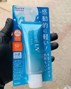 Biore UV
AQUA Rich SPF by 1pcs