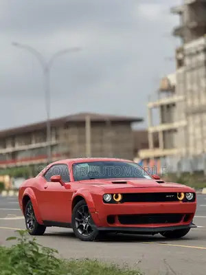 Dodge Challenger 2018 Red