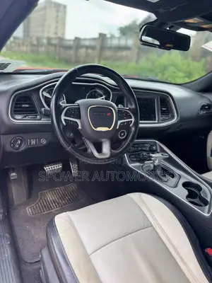 Dodge Challenger 2018 Red