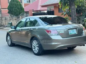 Honda Accord 2008 Gold