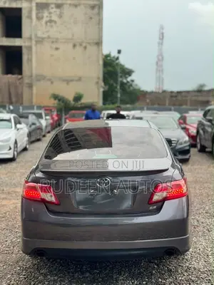 Toyota Camry 2011 Gray