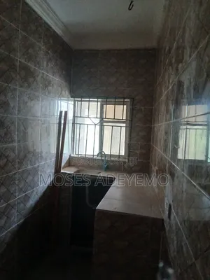 1bdrm Block of Flats in Olalekan Street, Akowonjo for rent
