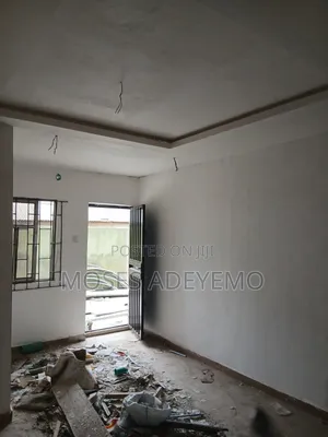 1bdrm Block of Flats in Olalekan Street, Akowonjo for rent