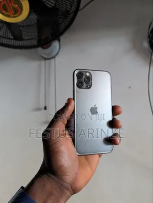 Apple iPhone 11 Pro 64 GB Gray