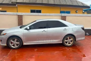 Toyota Camry 2014 Silver