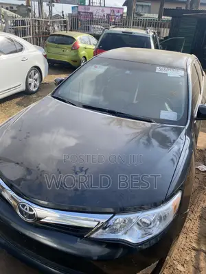 Toyota Camry LE 4dr Sedan (2.5L 4cyl 6A) 2014 Black
