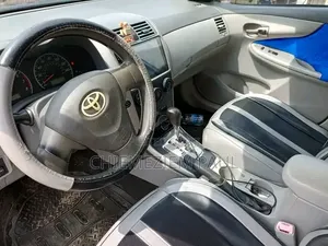Toyota Corolla 2011 Silver