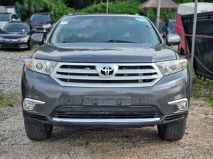 Toyota Highlander 2013 Gray