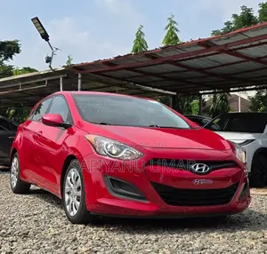 Hyundai Elantra 2014 Red